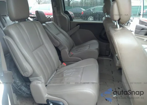 2016 Chrysler Town & Country Touring from USA, damaged, VIN 2C4RC1BG0GR300376